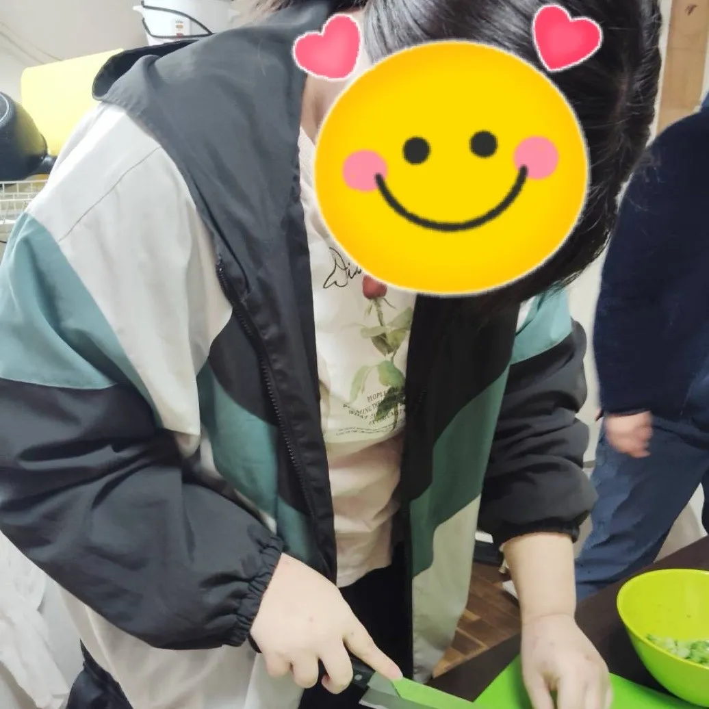 先日の楽しい時間を振り返ります💭✨クッキング活動でみんなでお...