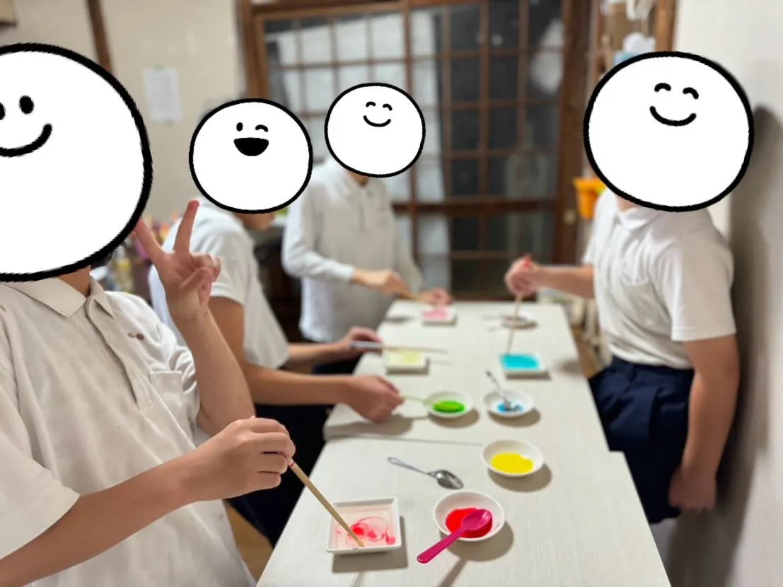 キッズサポートつみきのおうち🧸今日はおやつクッキングで琥珀糖...