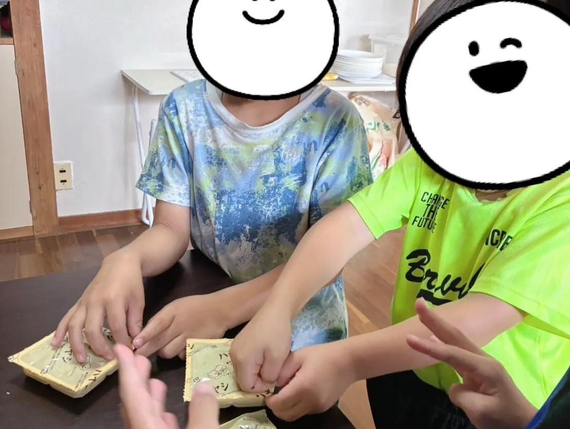 先週の土曜日は元気いっぱいの子どもたちとクッキング!🥳 ハヤ...