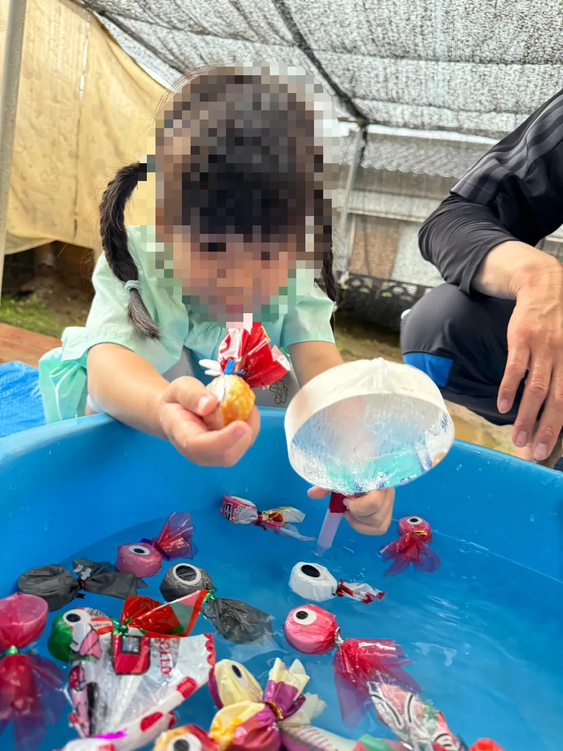 金魚すくいで大盛り上がり!🎏