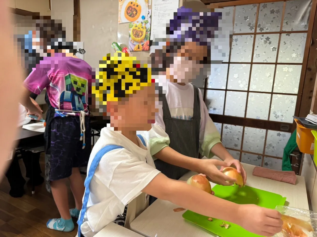 今日はハロウィン気分全開👻 ハヤシライス作りに挑戦しました🎃