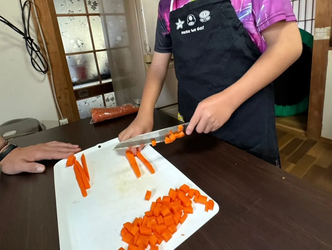 今日はハロウィン気分全開👻 ハヤシライス作りに挑戦しました🎃
